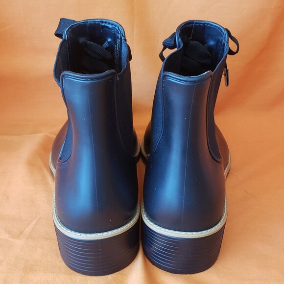 Bernardo Stylish Rain Boot “Lacey” Womens Black Size 11 New Without Tags - Picture 3 of 10